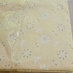 Vintage Cannon FULL Fitted Sheet EYELET Lace Pattern Yellow Ecru Percale